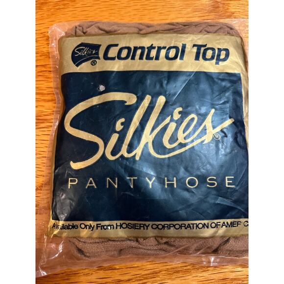 Vintage Silkies Control Top Pantyhose with Support Legs Queen Beige New in Pack - Picture 1 of 2